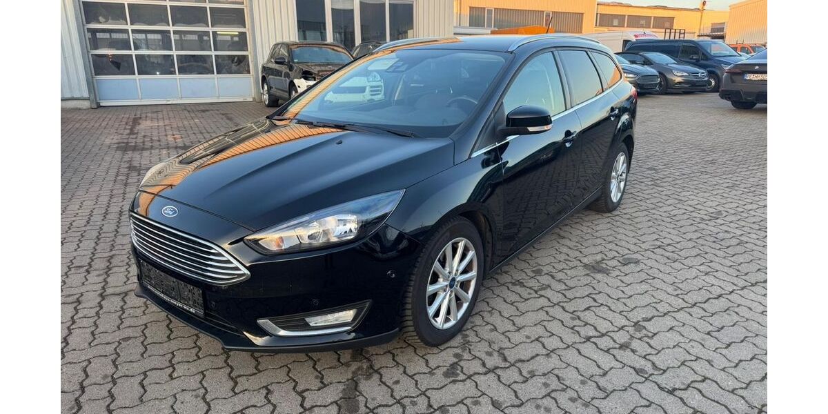 Ford Focus 122.000 km 9.990 &euro; Salzgitter 38229
