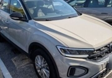 VW T-Roc 89.850 km 20.490 &euro; Braunschweig 38114