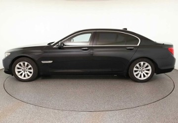 BMW 750 205.700 km 12.800 &euro; Braunschweig 38112