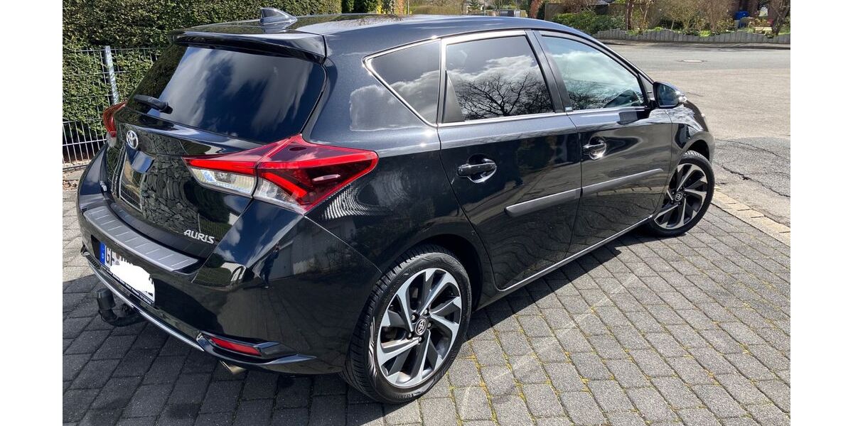Toyota Auris 82.000 km 11.700 &euro; Gifhorn 38518