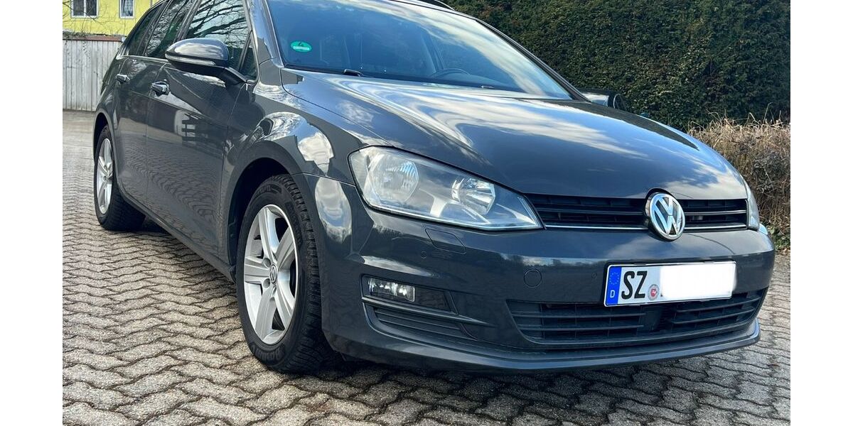 VW Golf 205.000 km 9.499 &euro; Salzgitter 38226