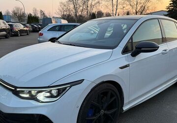 VW Golf 123.847 km 33.990 &euro; Braunschweig 38122