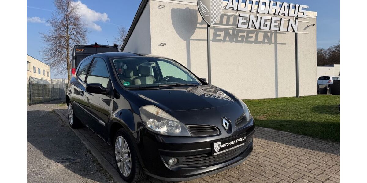 Renault Clio 94.673 km 4.990 &euro; Salzgitter 38229