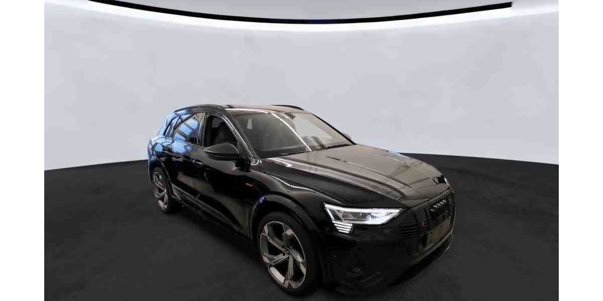 Audi e-tron 40.800 km 46.950 &euro; Salzgitter 38259