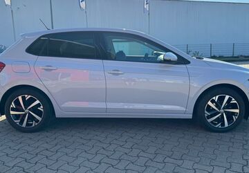 VW Polo 49.000 km 16.900 &euro; Braunschweig 38124