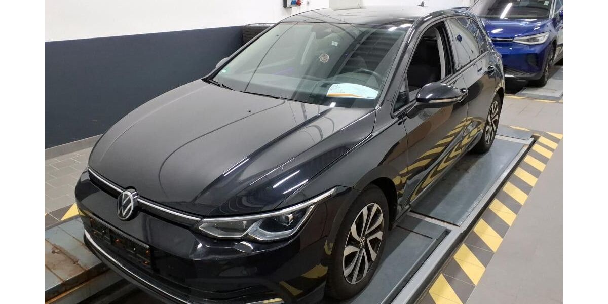 VW Golf 49.999 km 24.490 &euro; Braunschweig Wenden 38110