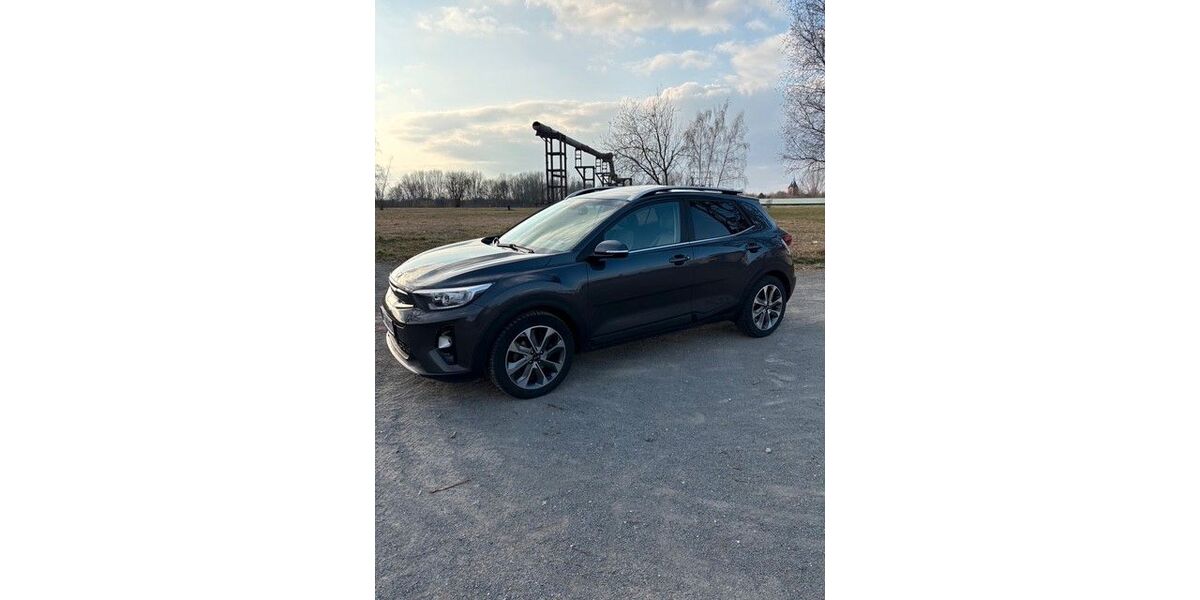 Kia Stonic 81.750 km 14.000 &euro; Ilsede 31246