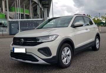 VW T-Cross 9.800 km 21.900 &euro; Braunschweig 38110