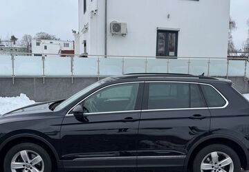 VW Tiguan 77.880 km 23.900 &euro; Salzgitter-Lebenstedt 38226