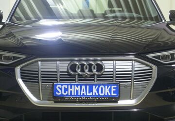 Audi e-tron 28.700 km 26.950 &euro; Braunschweig 38112