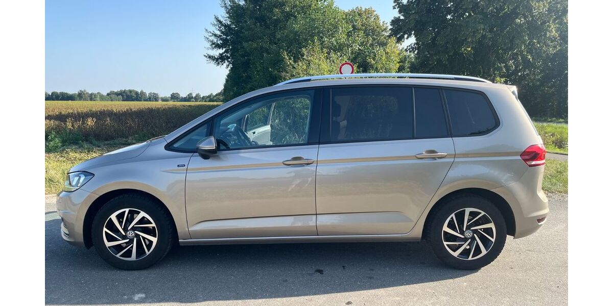 VW Touran 88.000 km 16.700 &euro; Wolfsburg 38448