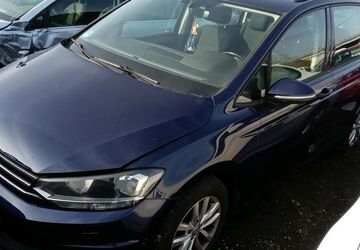 VW Touran 261.303 km 9.990 &euro; Braunschweig 38122