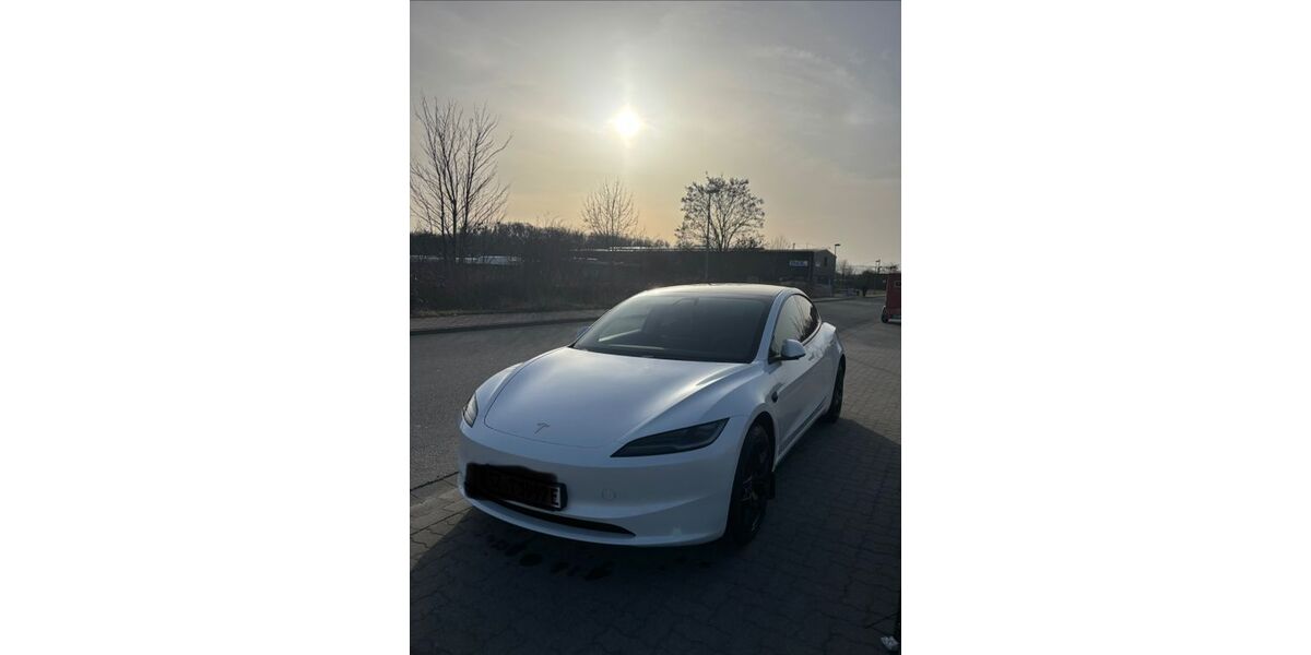 Tesla Model 3 23.500 km 42.000 &euro; Salzgitter 38226