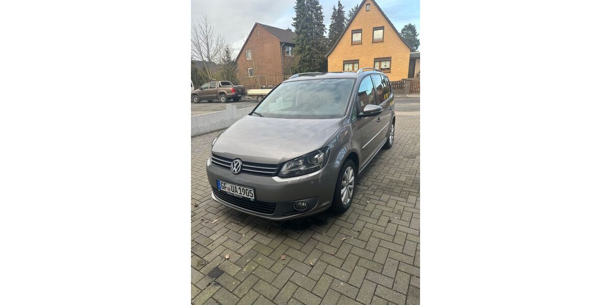 VW Touran 302.000 km 5.999 &euro; Gifhorn 38518
