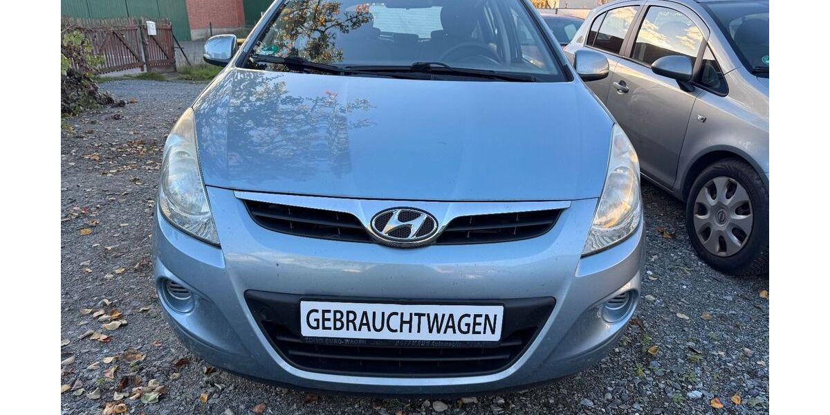 Hyundai i20 148.000 km 3.550 &euro; Adersheim 38304