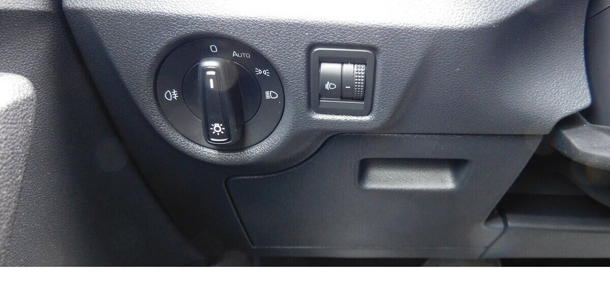 Skoda Kamiq 1.0 Ambition Clever TSI BMT Navi Klima 21.200 km 18.390 &euro; Vordorf 38533