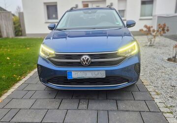 VW Taigo 14.000 km 18.750 &euro; Wolfsburg 38442