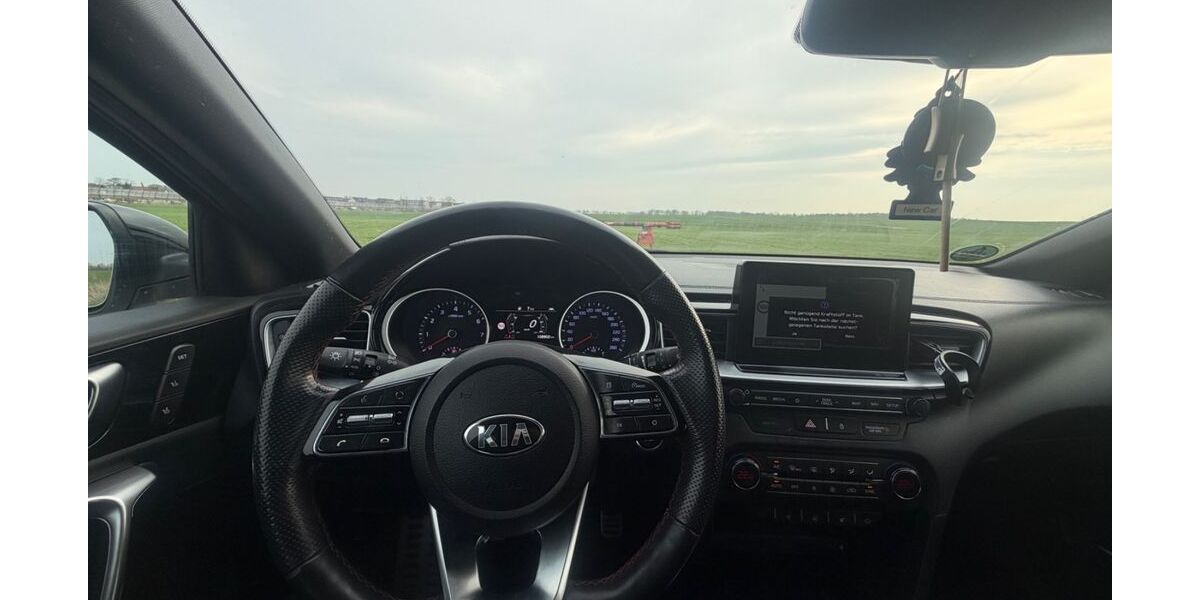 Kia pro ceed / ProCeed 108.902 km 17.900 &euro; Braunschweig 38120