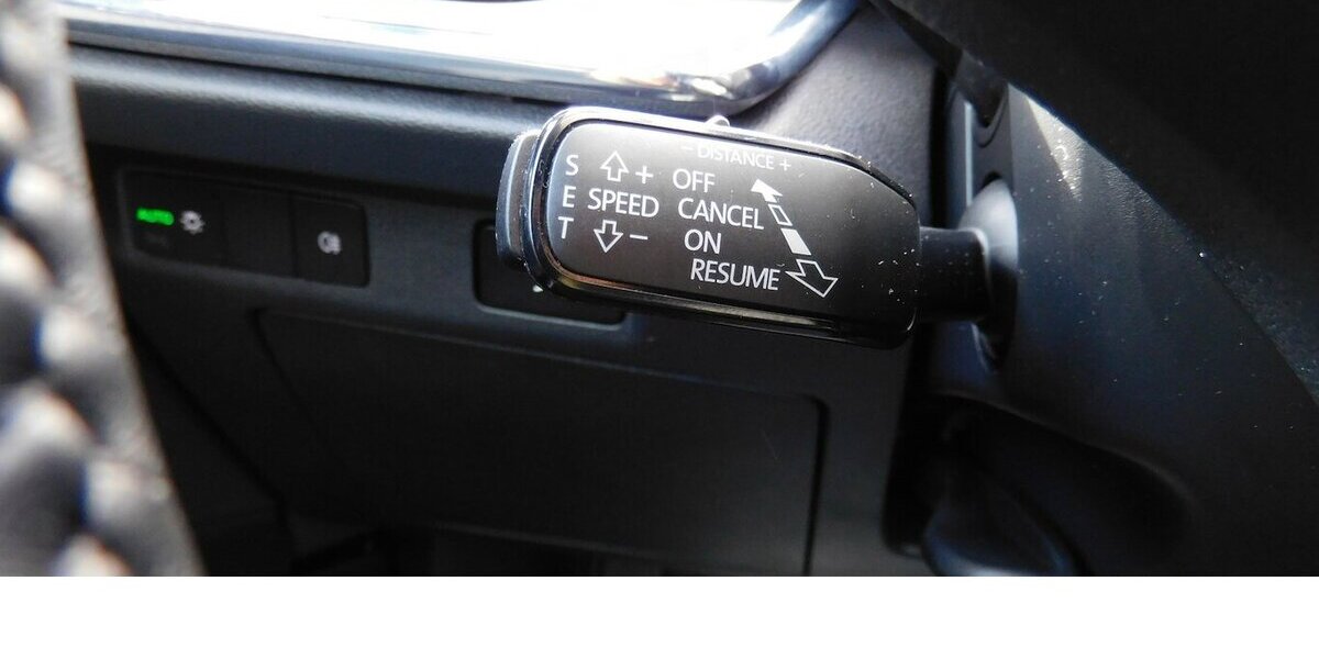 Skoda Enyaq iV 50 1-Gang Elektrik Automatic Klima Navi 29.900 km 20.990 &euro; Vordorf 38533