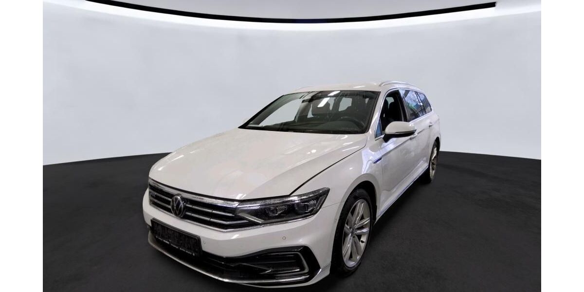 VW Passat Variant 115.225 km 17.990 &euro; Braunschweig 38122